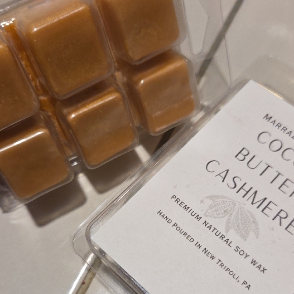 Cocoa Butter Cashmere Wax Melts - Picture 2 of 3